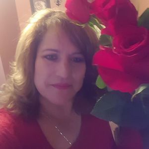 Meet your Posher, Alma